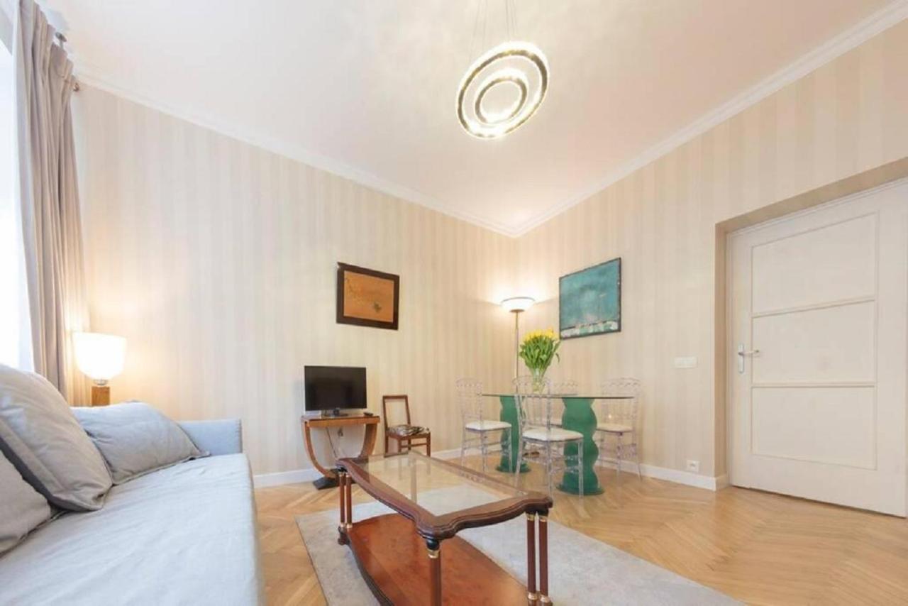 Super Luxury And Cozy- Golden Apartments- City Center Varşovia Exterior foto
